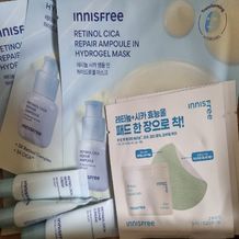 레티놀 시카 모공 흔적 앰플의 핵심 성분인 3X 레티놀 컴플렉스와 3X 시카™ 성분을 담은 겔 마스크가 피부에 밀착해 쫀쫀하고 깨끗한 피부로 케어하는 하이드로겔 마스크